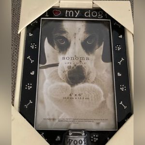 Cute 4”x6” glass picture frame, new in box, I ❤️ my dog